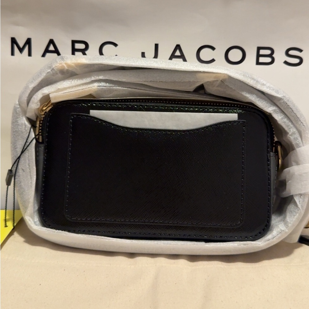 Marc Jacobs The Snapshot...$325 in store/online - Picture 16 of 17